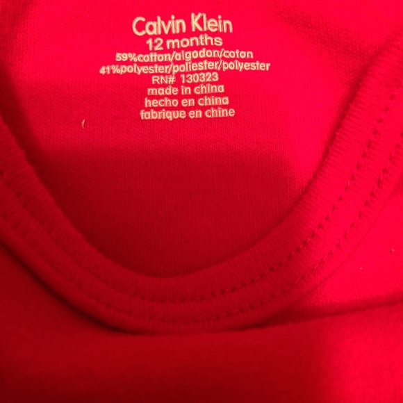 Calvin Klein set of two onesies/bodysuits - Picture 3 of 3